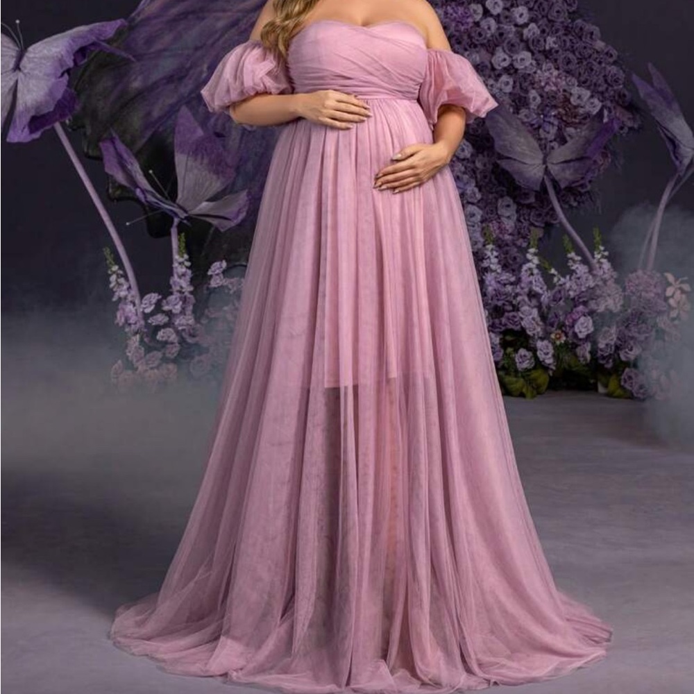 Maternity Plus Size Off-The-Shoulder dress